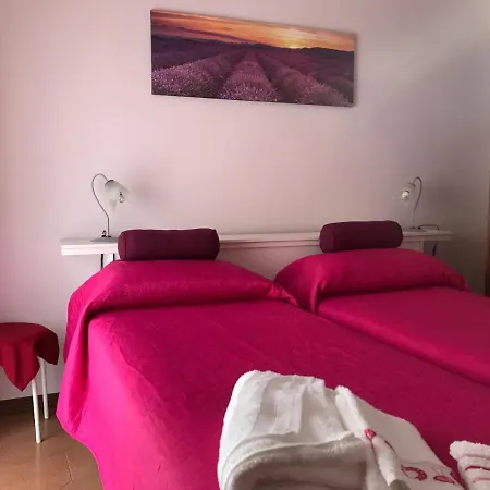 La Volpe Rossa Bed and breakfast