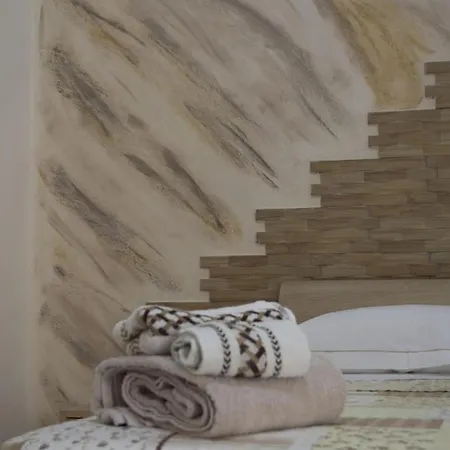 La Volpe Rossa Bed and breakfast Regalbuto